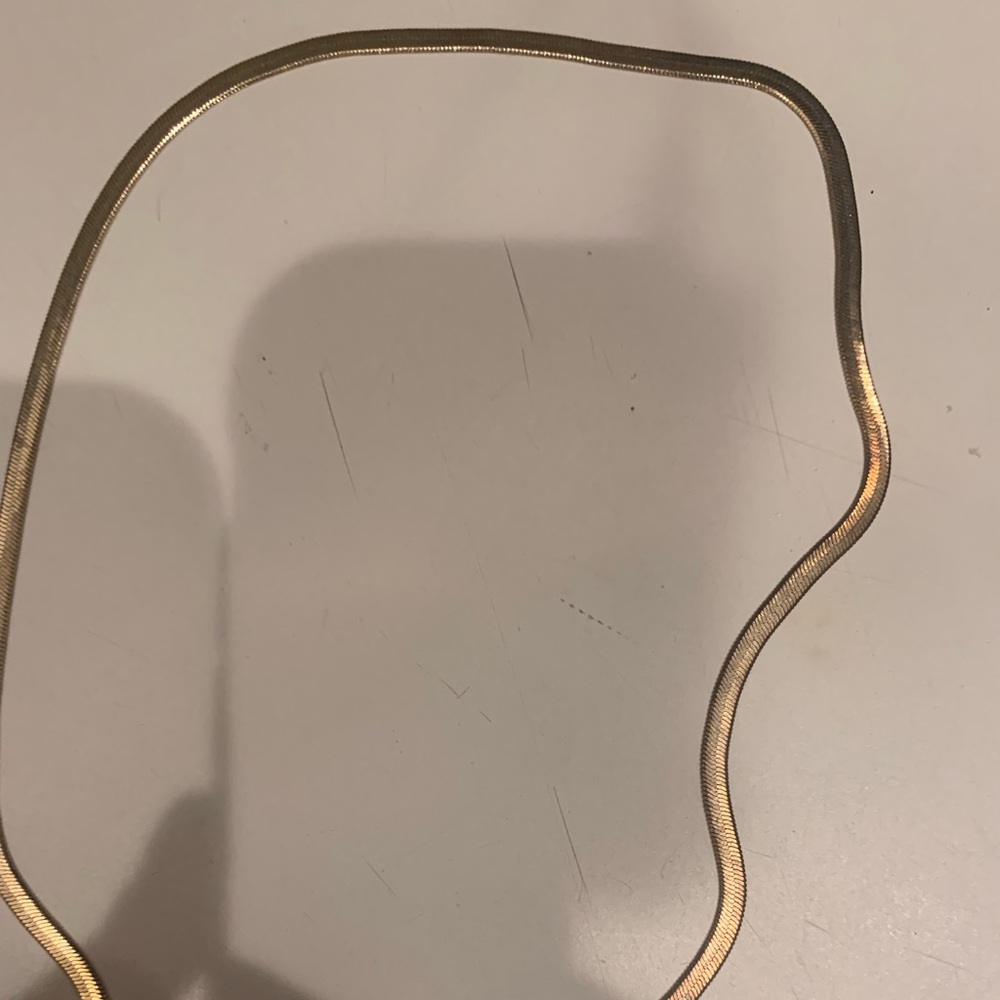 Simple gold chain